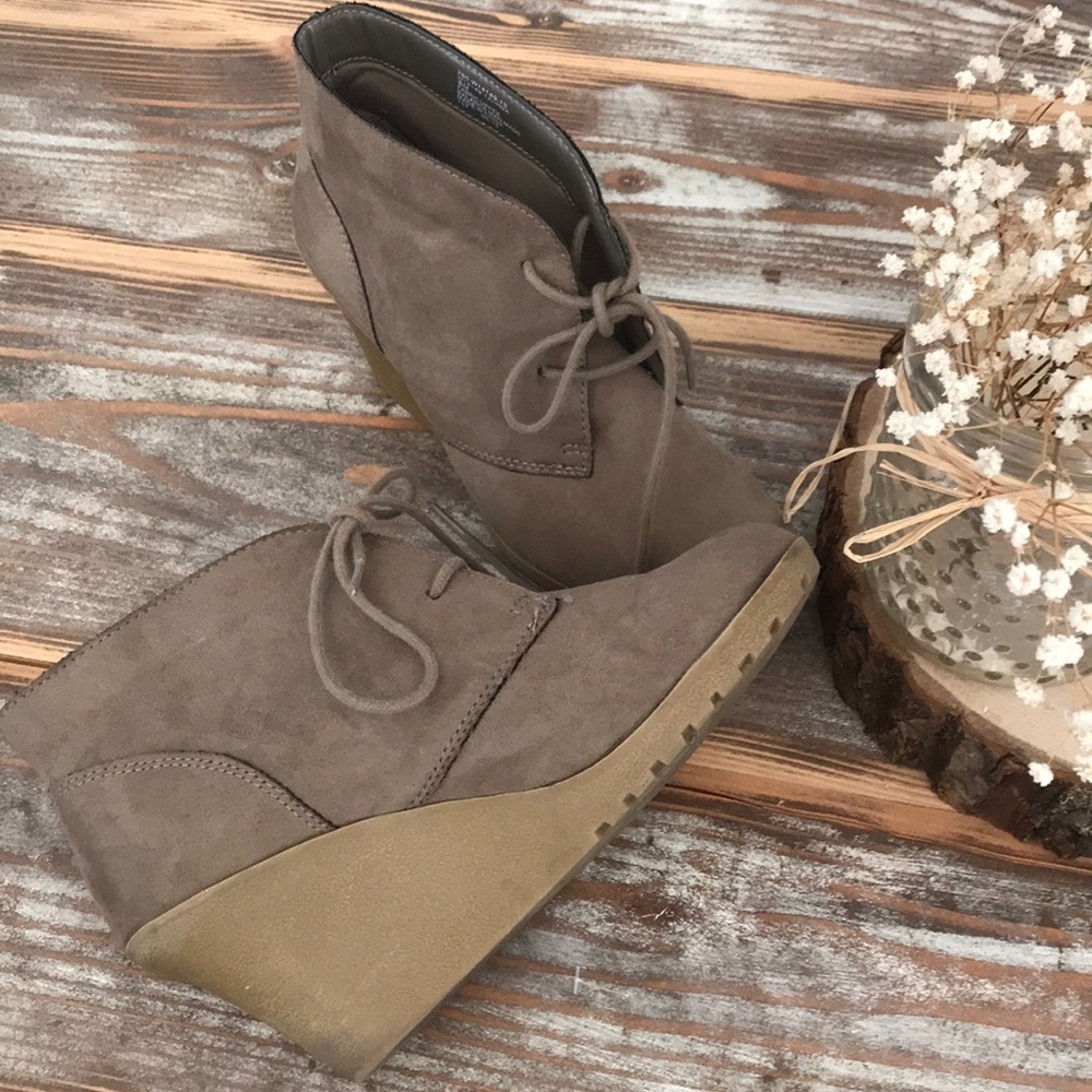 White Mountain Taupe Lace-Up Suede Wedge Booties